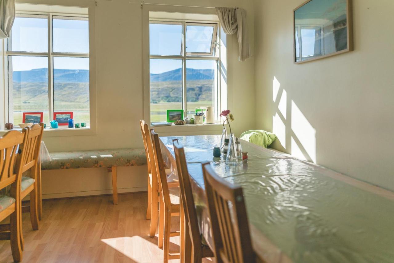Hvammur 2 Guesthouse Блёндюоус Экстерьер фото