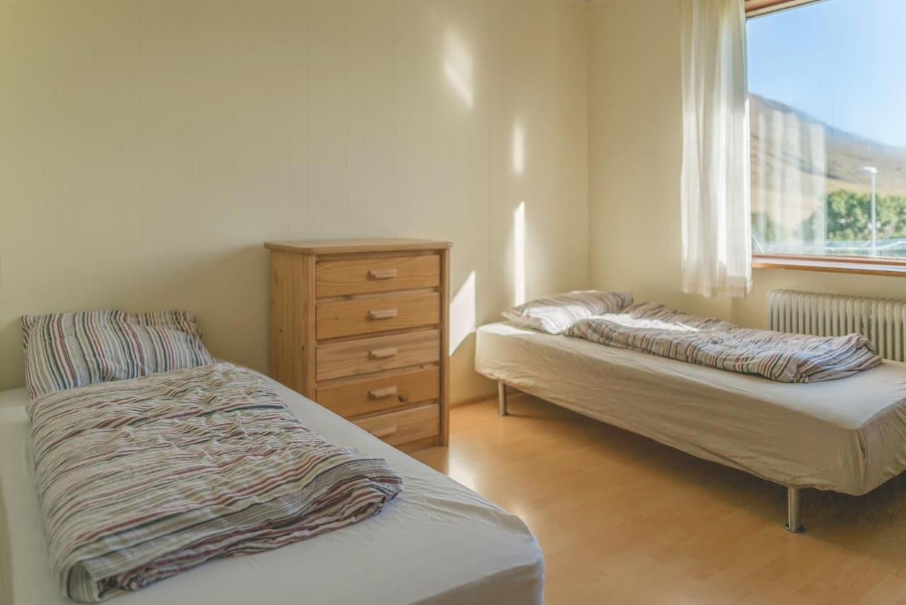 Hvammur 2 Guesthouse Блёндюоус Экстерьер фото