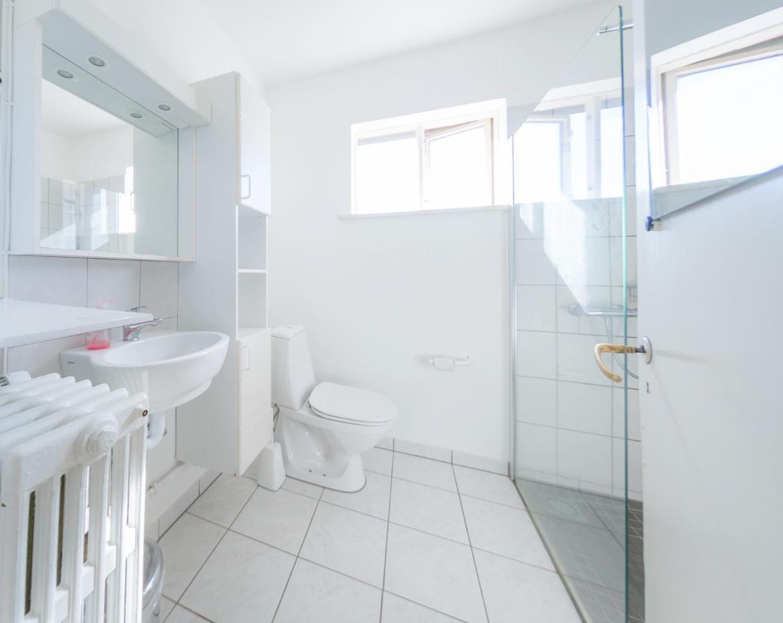 Hvammur 2 Guesthouse Блёндюоус Экстерьер фото