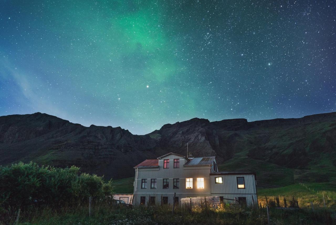Hvammur 2 Guesthouse Блёндюоус Экстерьер фото