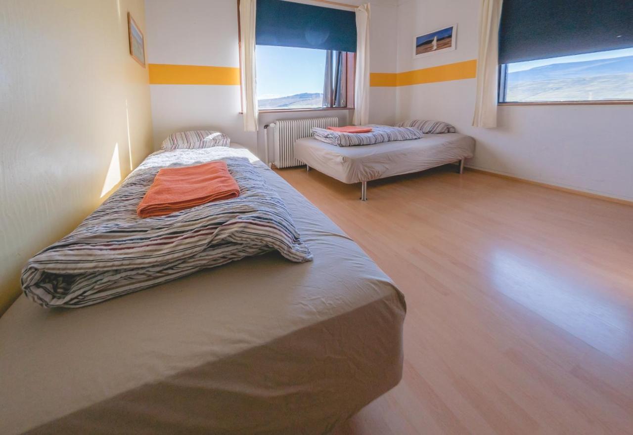 Hvammur 2 Guesthouse Блёндюоус Экстерьер фото