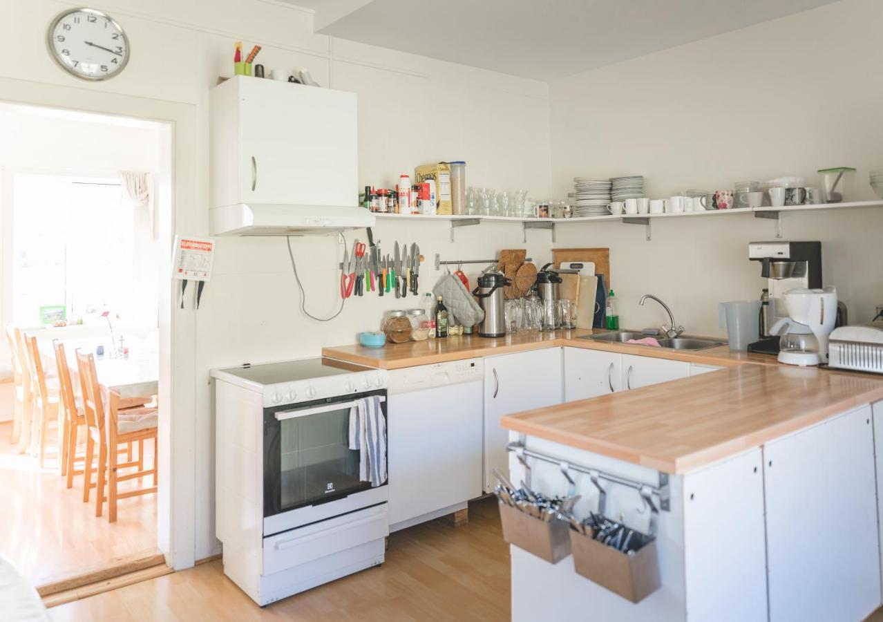 Hvammur 2 Guesthouse Блёндюоус Экстерьер фото